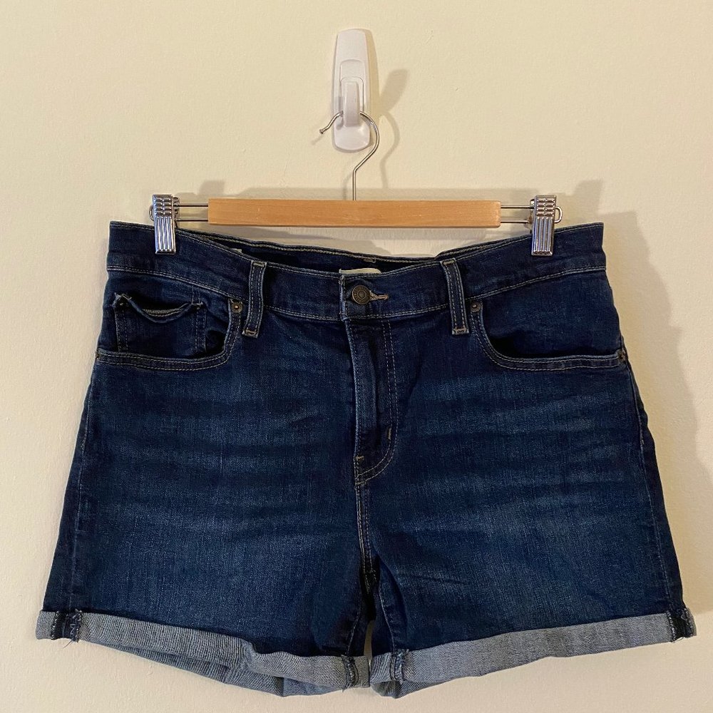 Levi's Jean Shorts 32 Waist